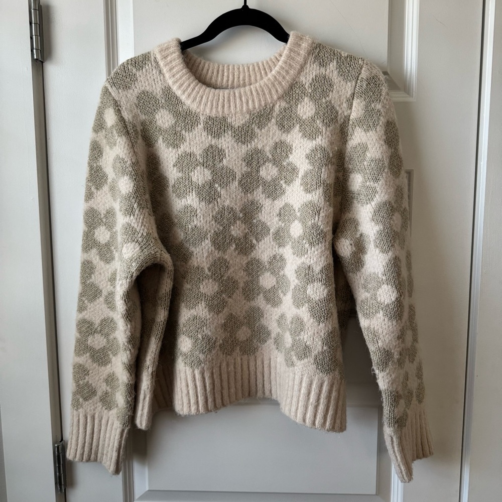 Large Oversized Daisy Flower Sweater Crewneck